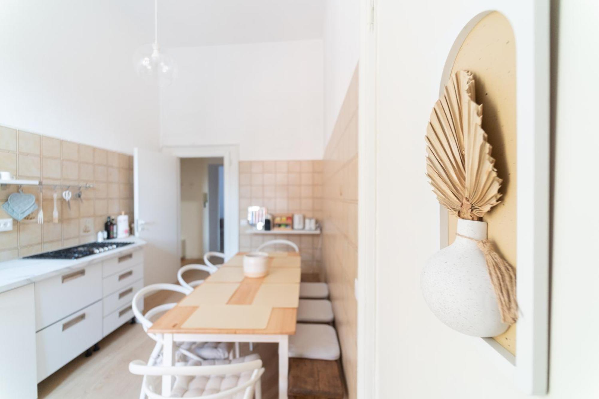 Grand Central 1845 - 2 Bedrooms Design Flat Bergamo Eksteriør bilde